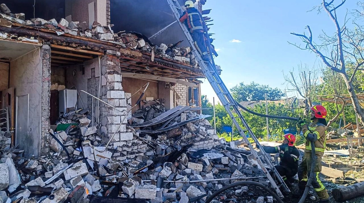 Three children injured in Russian guided bomb attack on Izium in Kharkiv Oblast