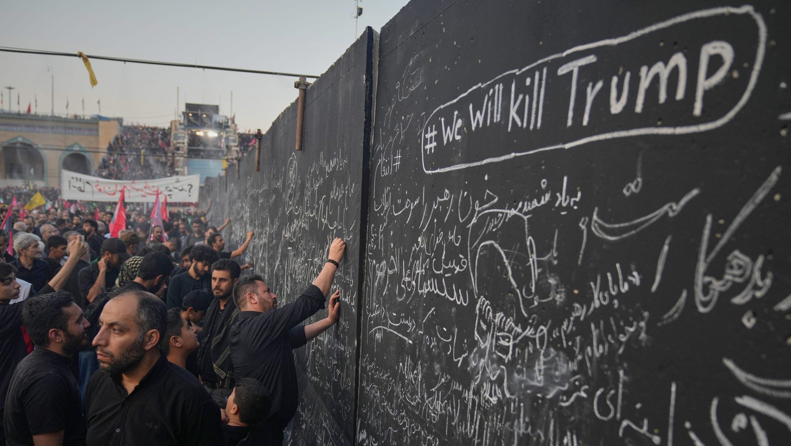 Trump claims he has left orders for military to attack Iran if he's killed - Indianapolis News | Indiana Weather | Indiana Traffic
