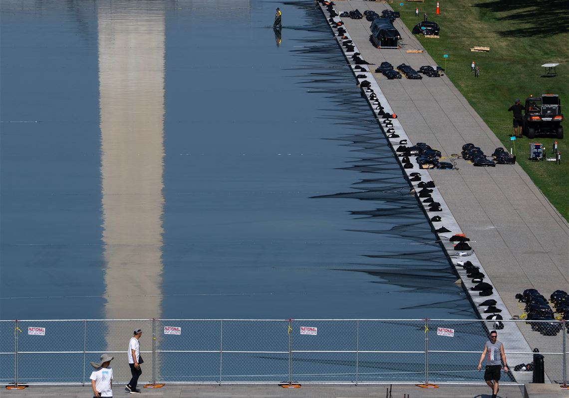Trump's administration won't seek new bids to repair the Lincoln Memorial Reflecting Pool
