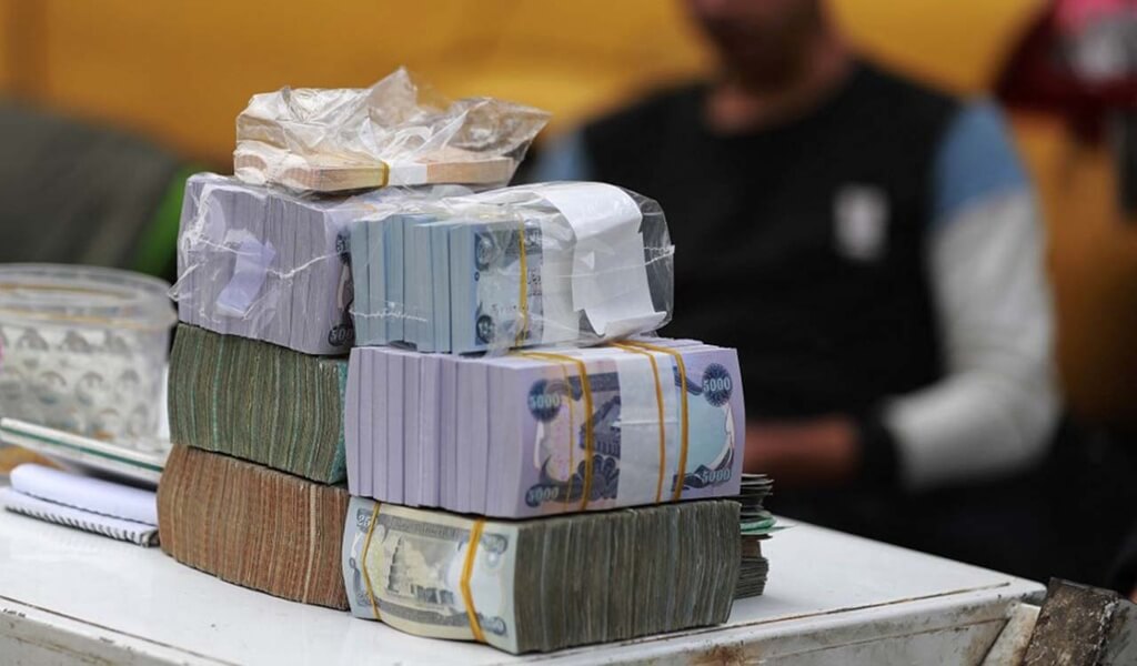 US dollar rises against Iraqi dinar
