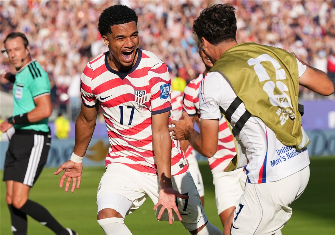 U.S. men's soccer advances in World Cup knockout stage, beats Bosnia-Herzegovina