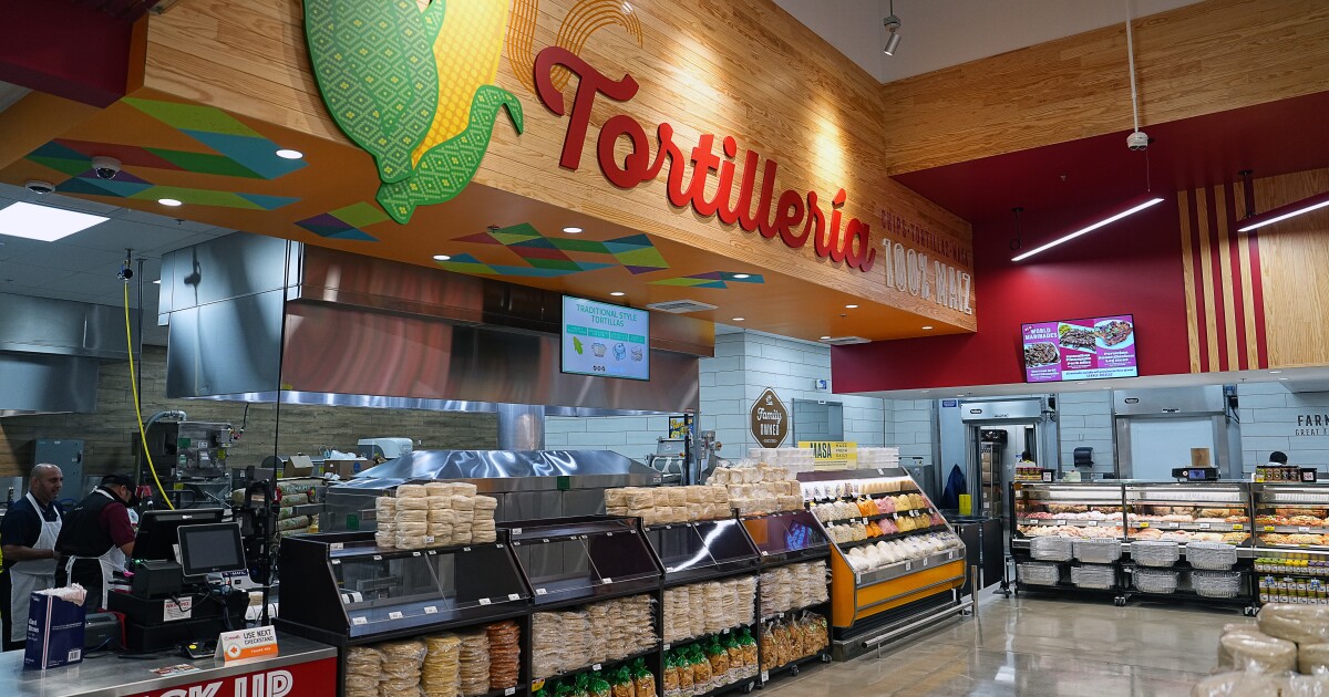 Vallarta Supermarkets to open first Phoenix store, here's where it's headed
