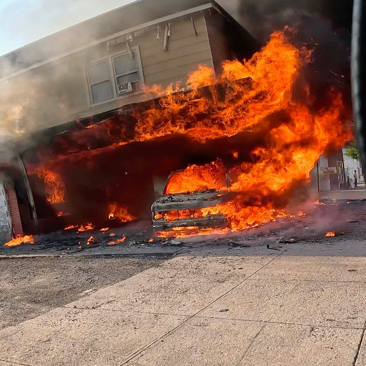 Vehicle Fire Destroys Mexican Grocery Store in Cambridge