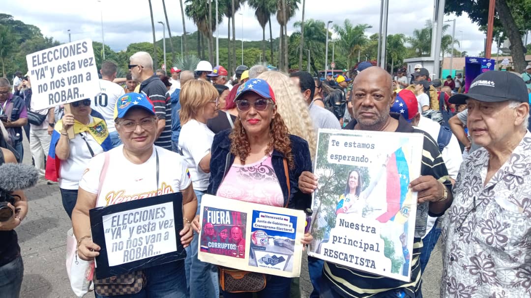 Venezuelan Union Coalition Says Interim Government Must End