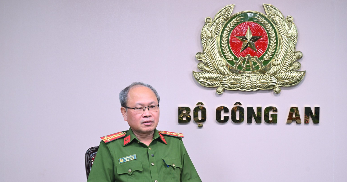 Vietnam clarifies new rule requiring notification of overnight stays by relatives, friends