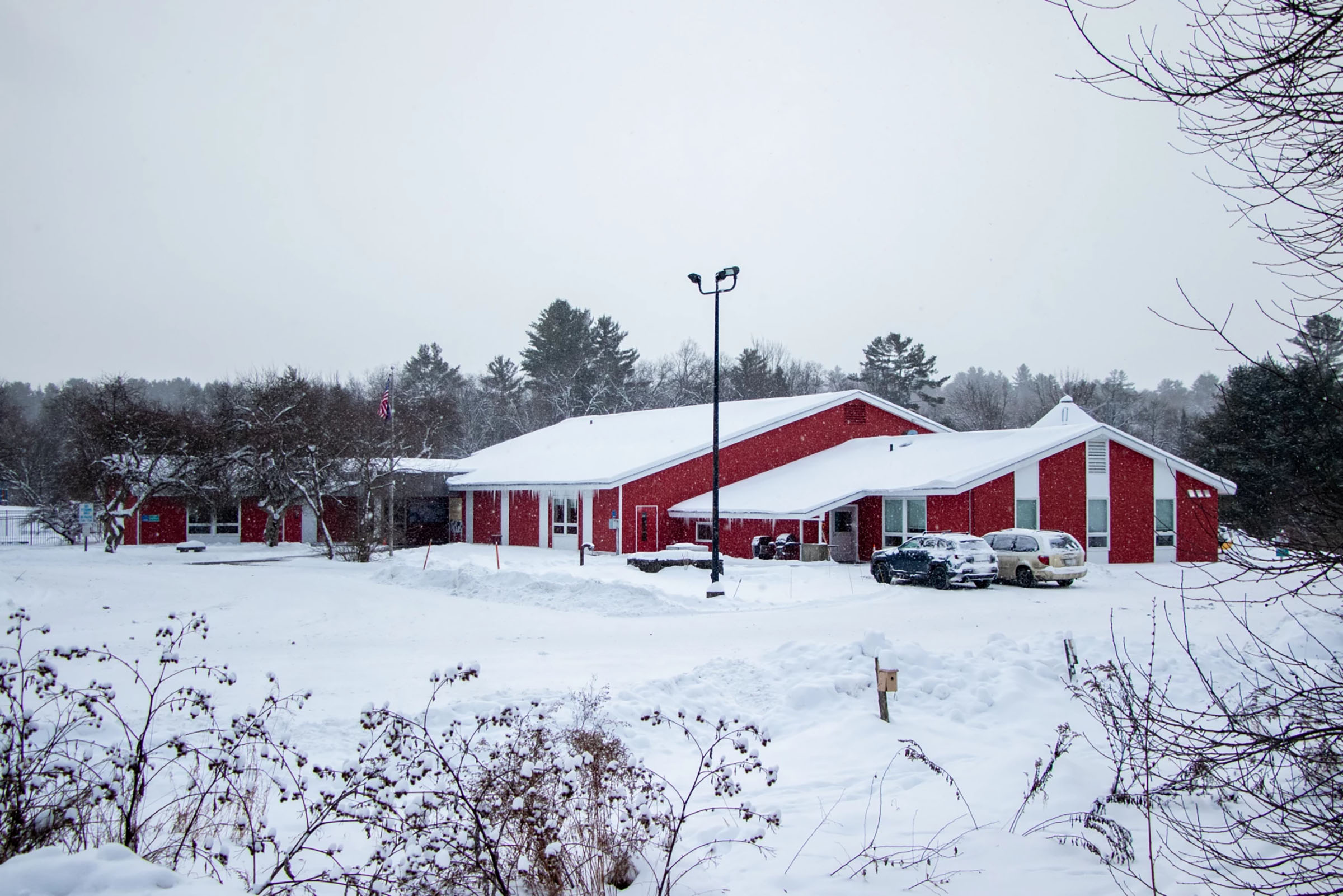 Washington Central seeks vote on school closures
