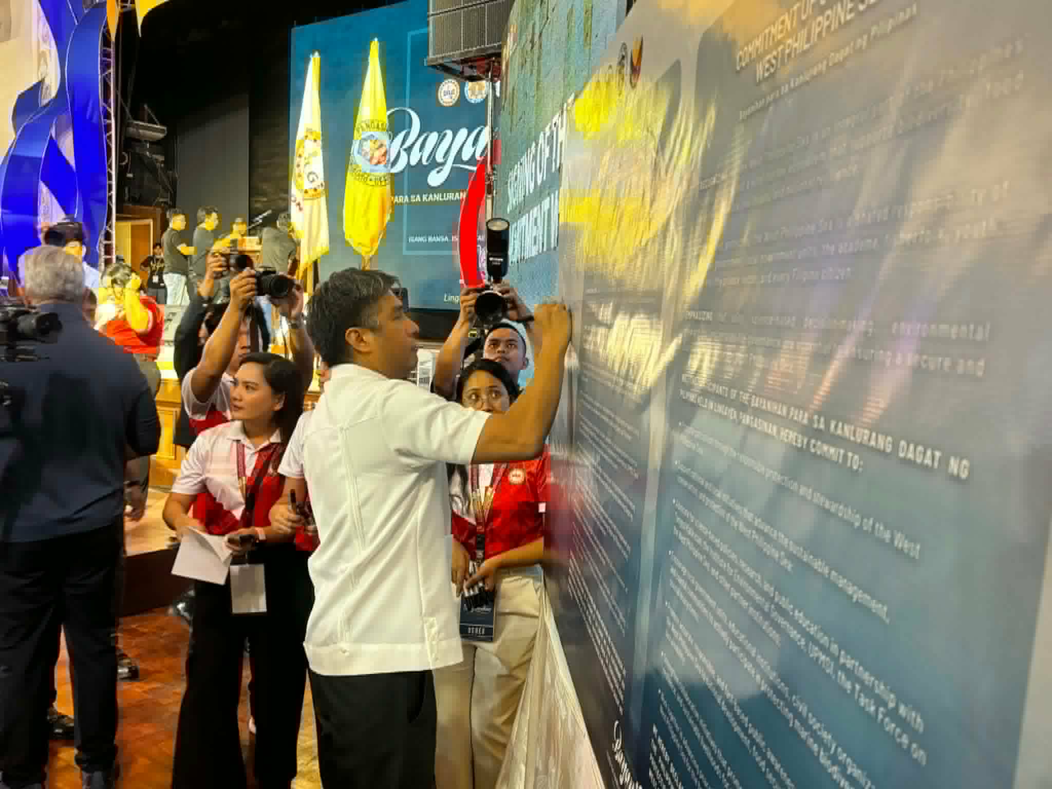 10 provinces honored as West PH Sea 'champions'