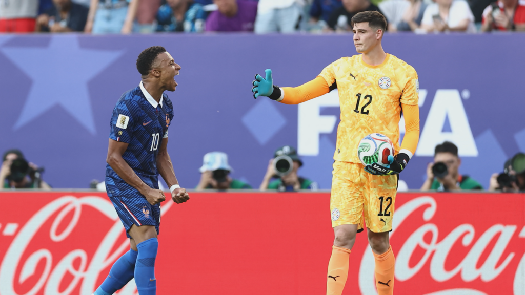 World Cup 2026 : France battle through Paraguay dark arts