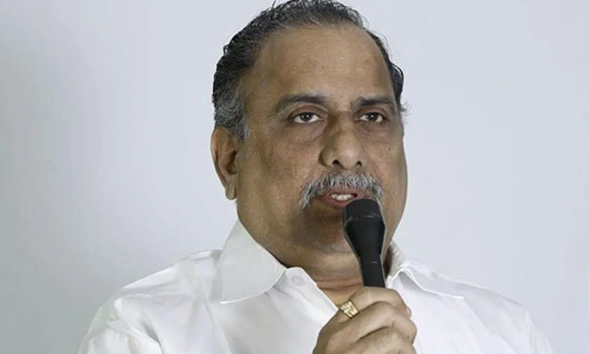 YSRCP and Kapu leader Mudrgada Padmanabham passes away