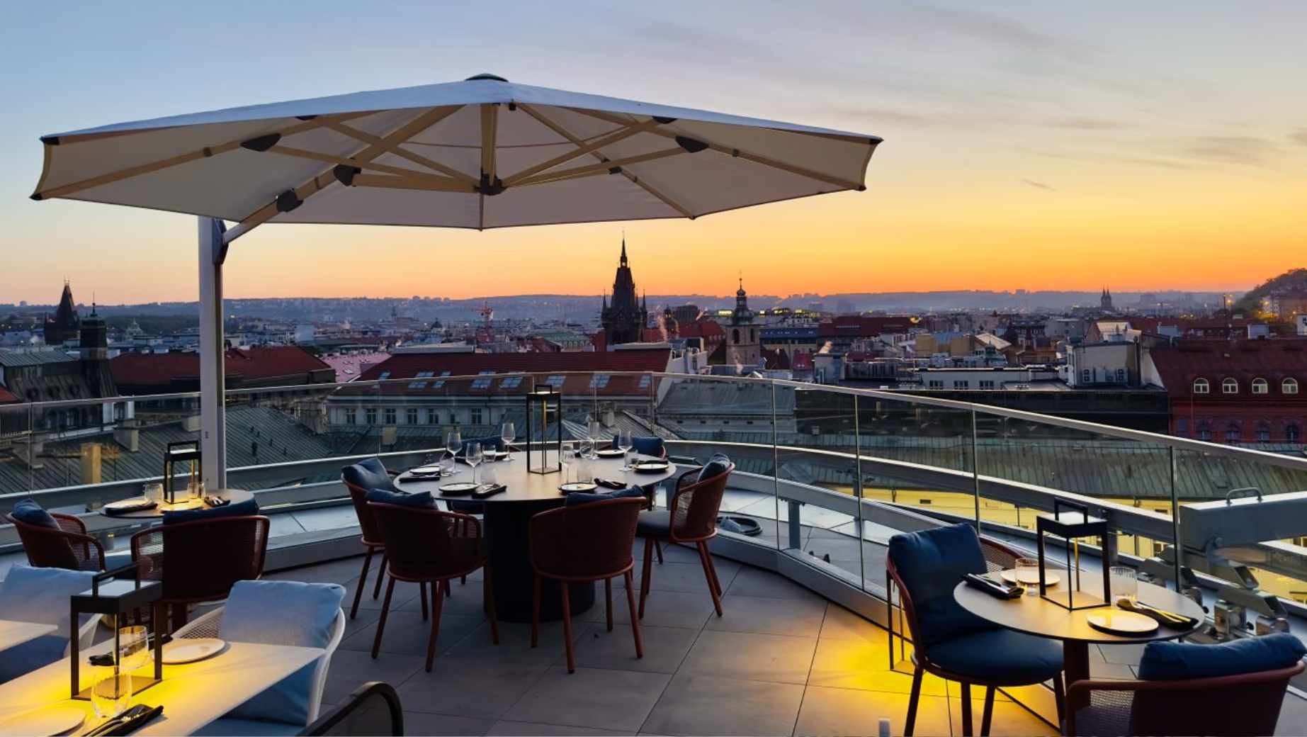 7 Rooftop Bars to Visit This Summer