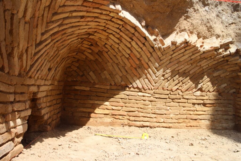 A monument from the 9th-12th centuries discovered in Dangarinsky district of Tajikistan