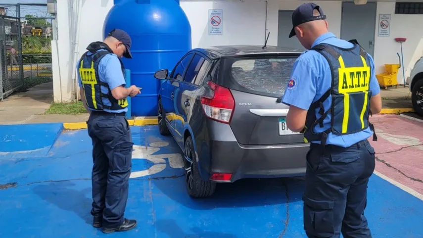ATTT Reminds Drivers of a $300 Fine for Using Parking Spaces for People with Disabilities