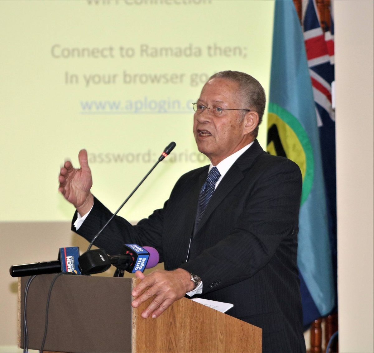 Bruce Golding bemoans 'arbitrary' rewriting of customs by the US