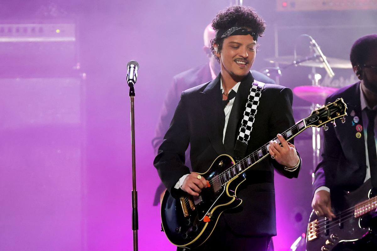 Bruno Mars New Jersey Setlist 2026: Every Song Live
