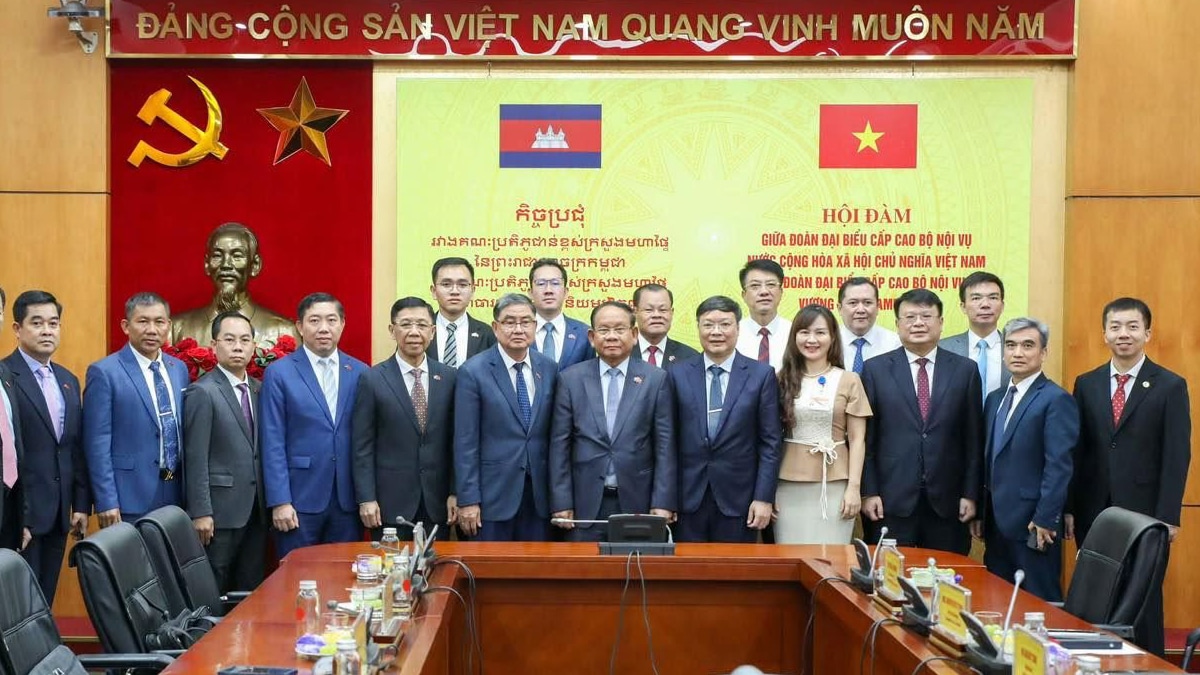 Cambodia and Vietnam Strengthen Defence and Public Security Cooperation