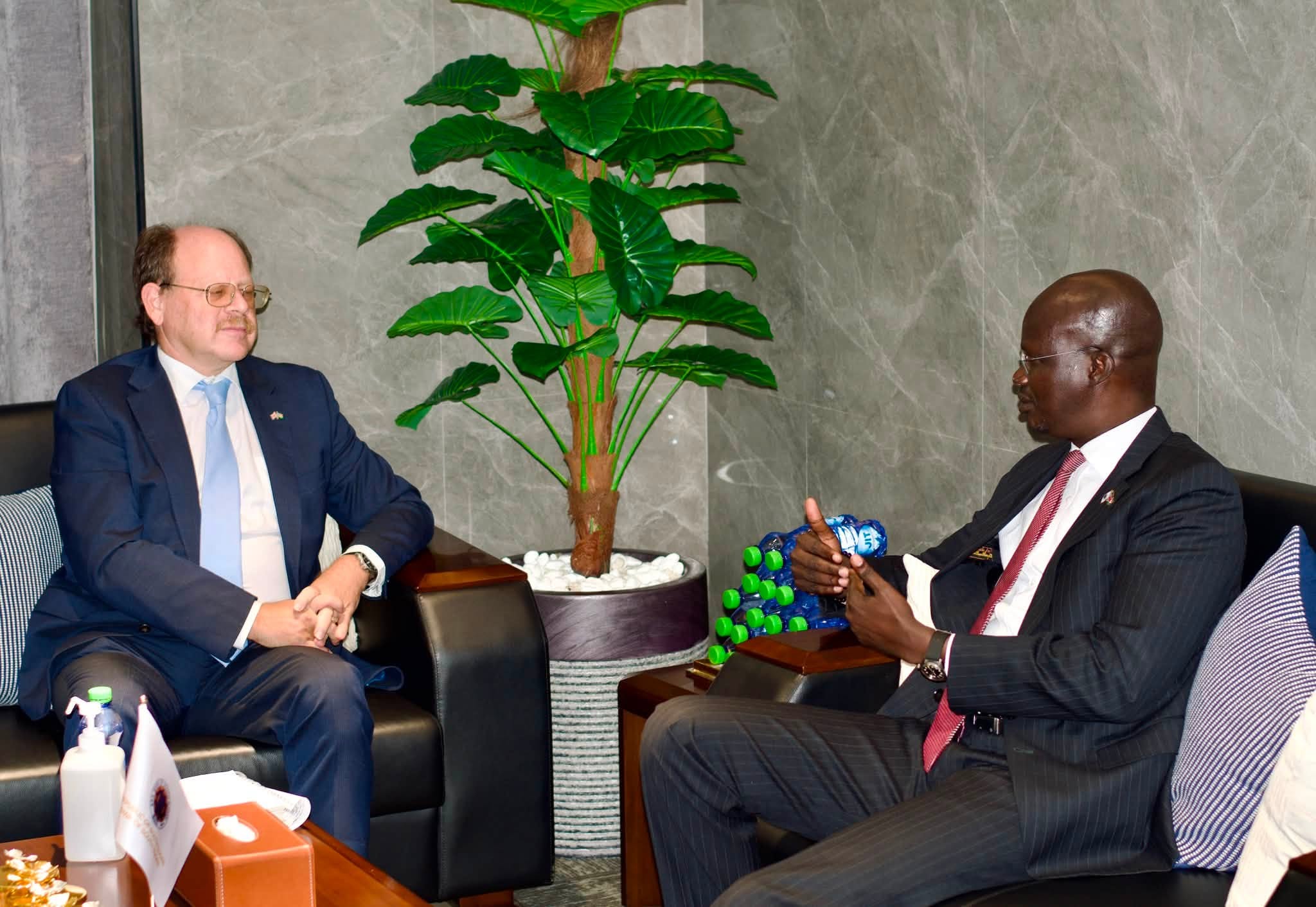 Central Bank governor, UK ambassador discuss monetary policy and digital payments