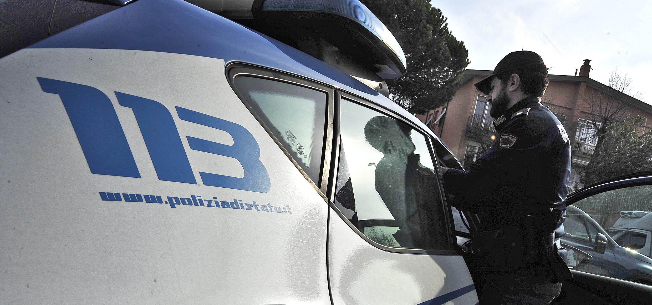 Cronaca. La Polizia di Stato di Rimini trae in arresto un giovane italiano di quasi 20anni per il reato didetenzione ai fini di spaccio di sostanze stupefacenti.