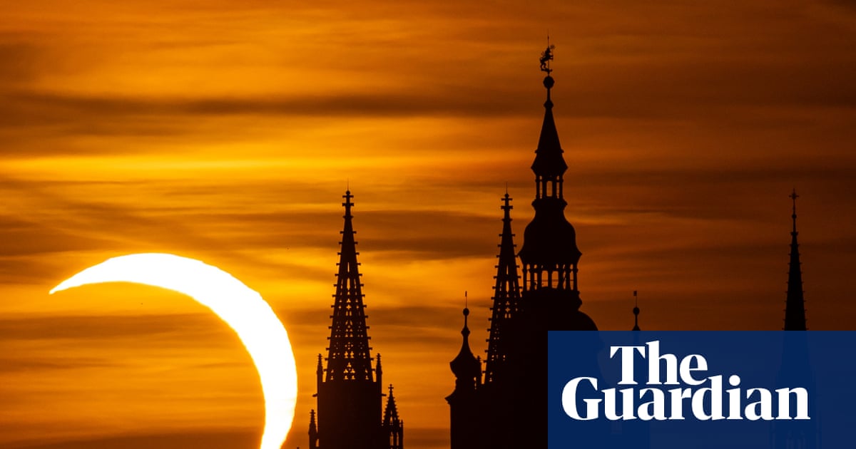 Cruise ships, quiet towns and an all-day festival: millions flock to eclipse viewing spots across Europe | Solar eclipses