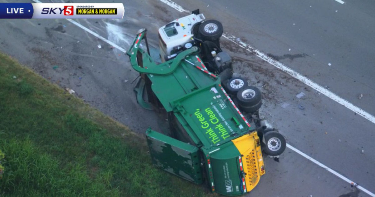 Deadly multi-vehicle crash causes closure on I-40 EB: Metro Police