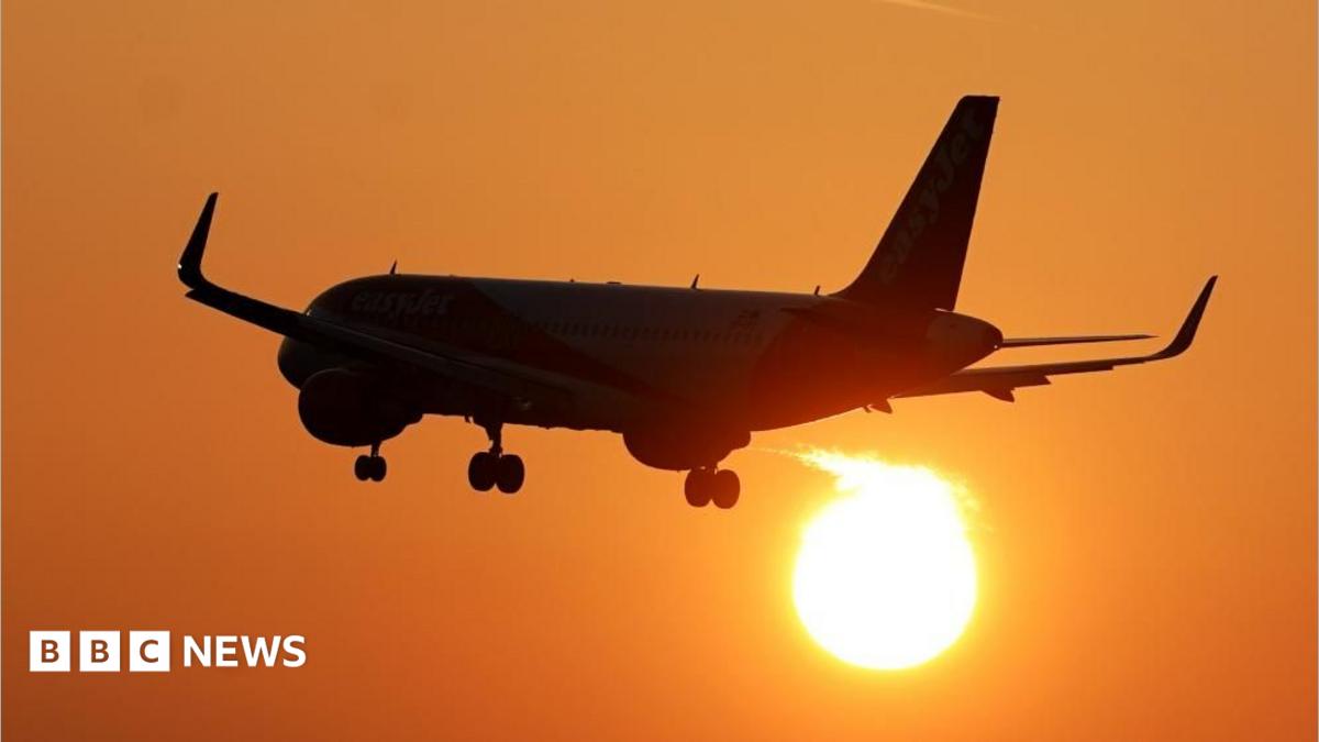 A flight landing at Gatwick airport in the UK