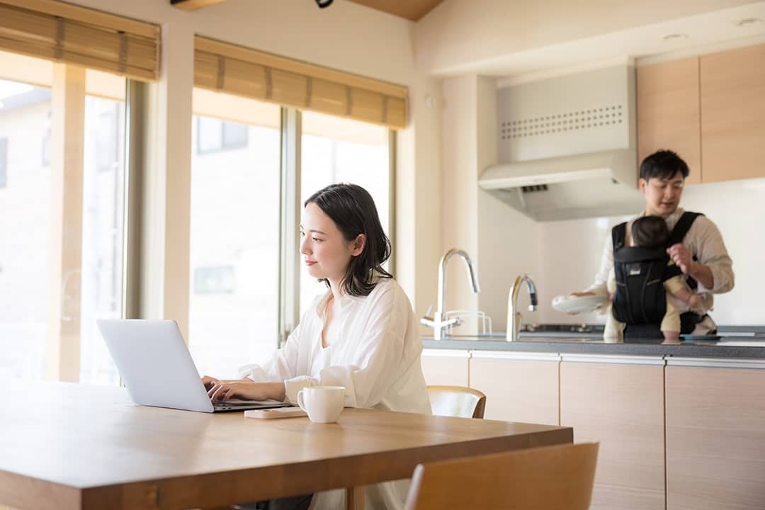 Dual-income households: Could you afford your mortgage on a single salary? - LocalNews8.com