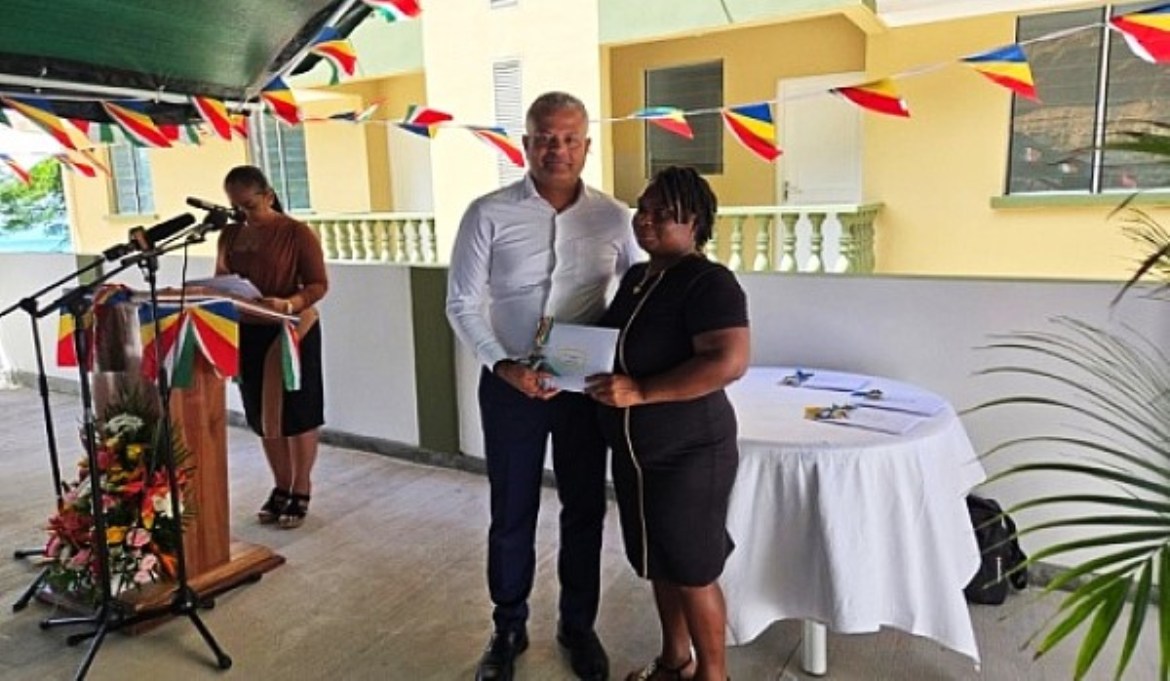 Eight Families Receive New Homes