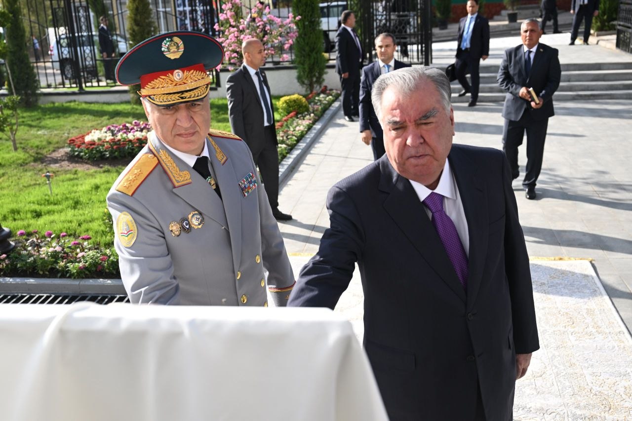 Emomali Rahmon opens new buildings of the prosecutor's office and tax inspectorate in Roghun