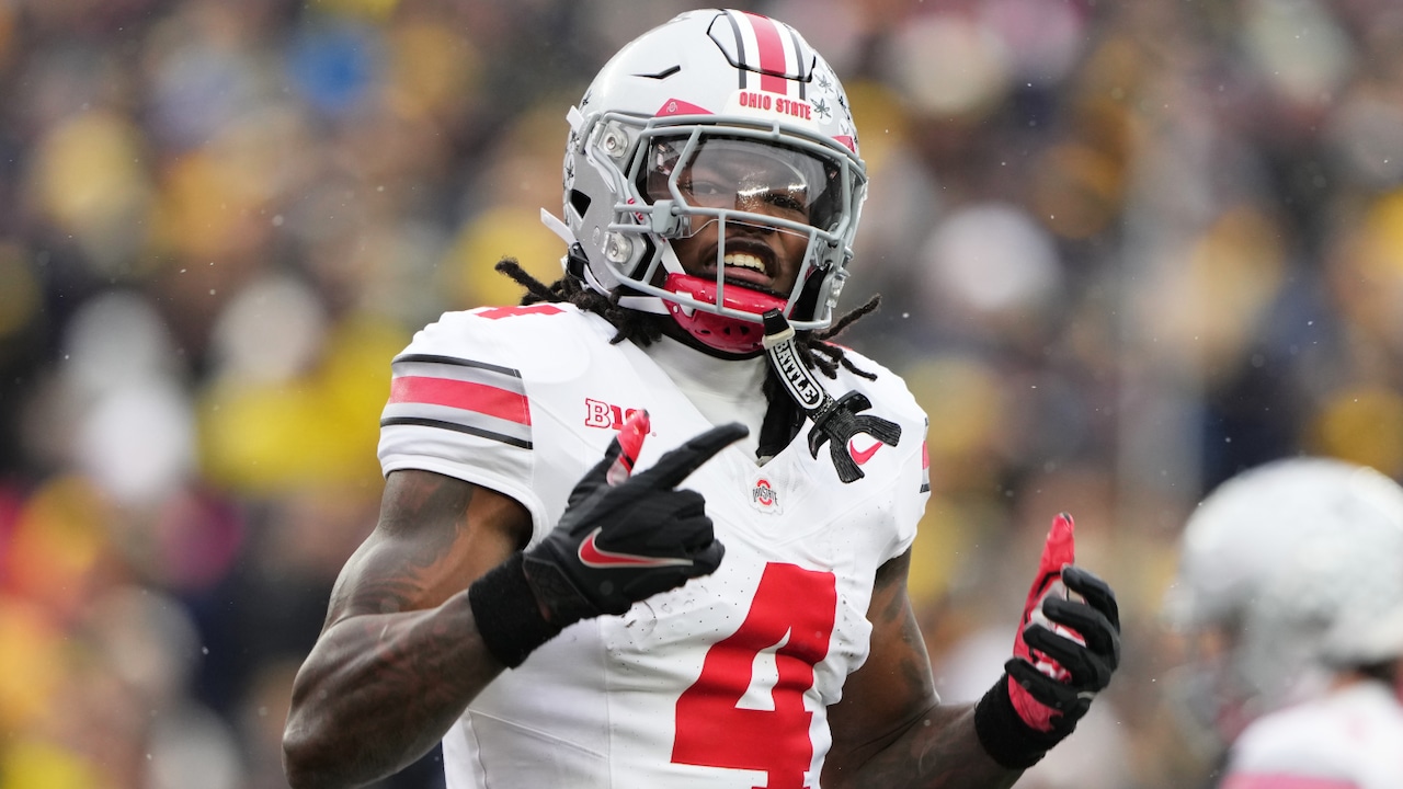 Jeremiah Smith celebrates touchdown score during Ohio State vs. Michigan (2026).