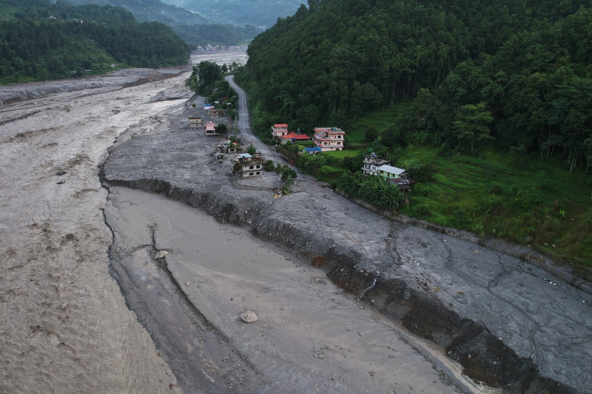 Fifteen Britons among 261 foreigners missing in China after floods