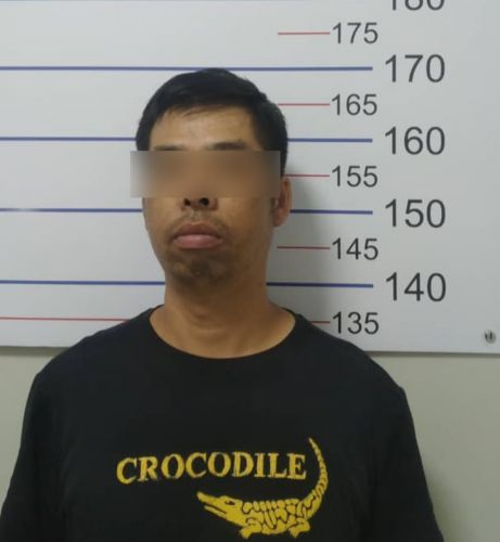 Foreigner detained in Bishkek for bribing police officer with 100,000 soms -