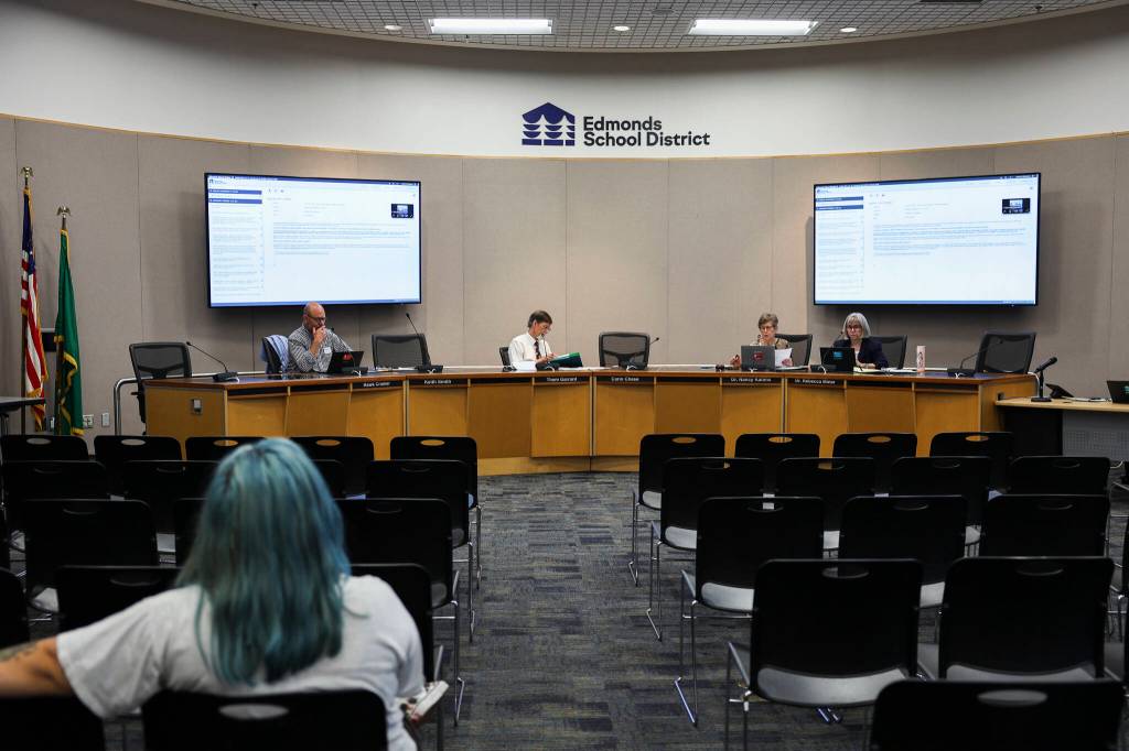 The Edmonds School Board gathers for a meeting on Tuesday, Aug. 18, 2026 in Lynnwood, Washington. (Olivia Vanni / The Herald)