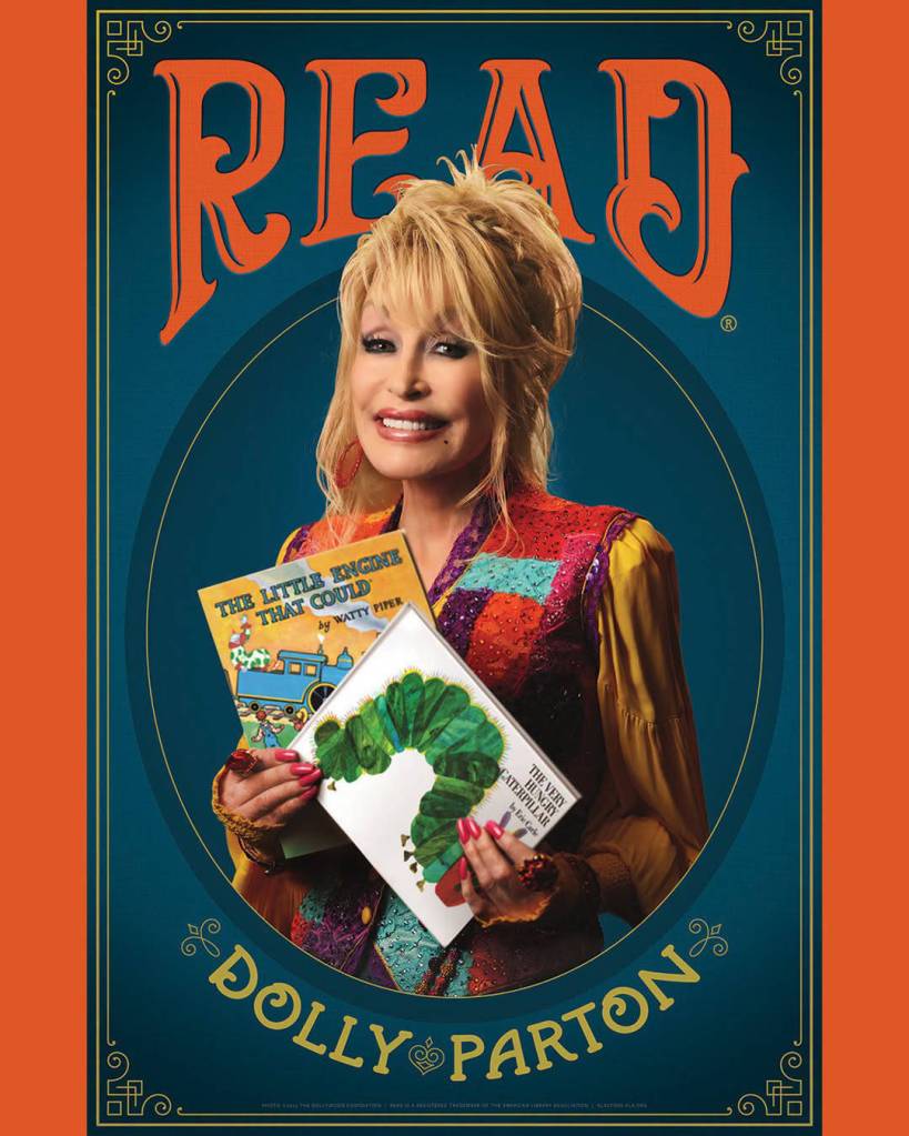Dolly Parton holds two classic children’s books. (American Library Association﻿/Facebook)