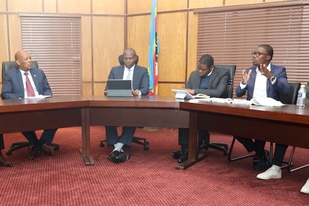 GOVT ORDERS PROBE INTO LUKE COMMISSION CLAIMS