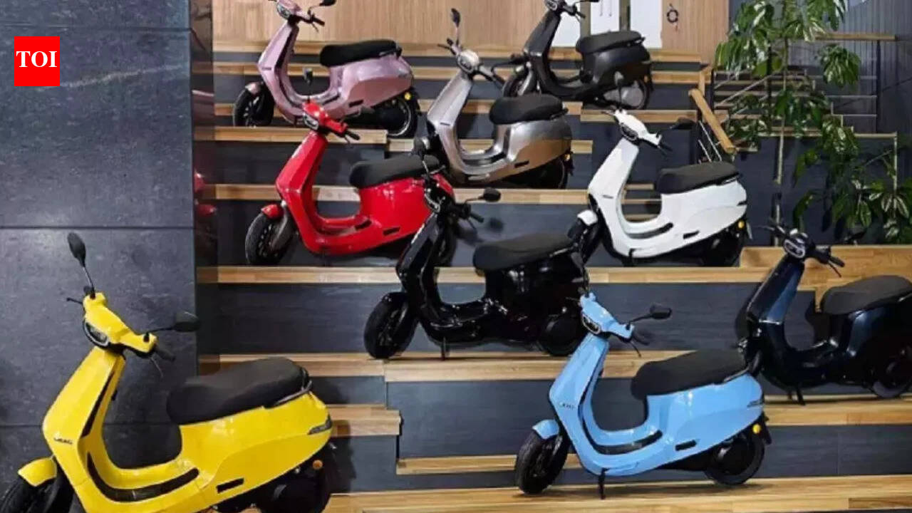 Govt to offer sops up to Rs 5,000 for electric two-wheelers till Mar 2028