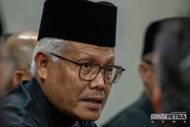 Hamzah invites ex-Bersatu members to Wawasan as party's relevance questioned after poll defeat