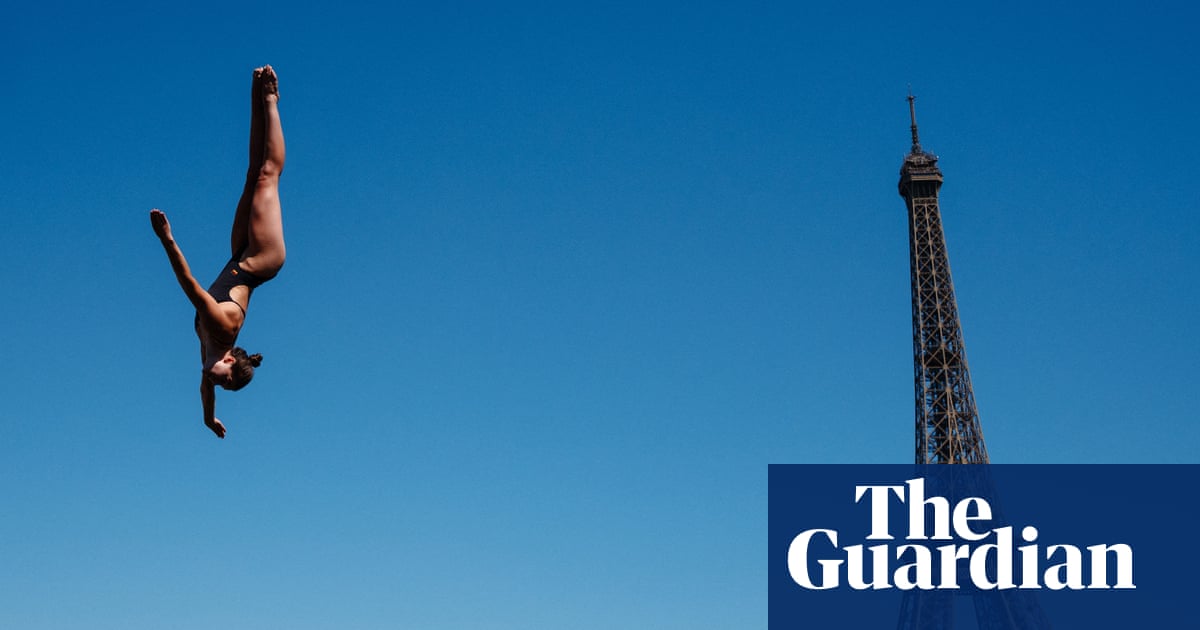 High divers take the plunge in Paris for a new test of reclaimed Seine’s water | Diving