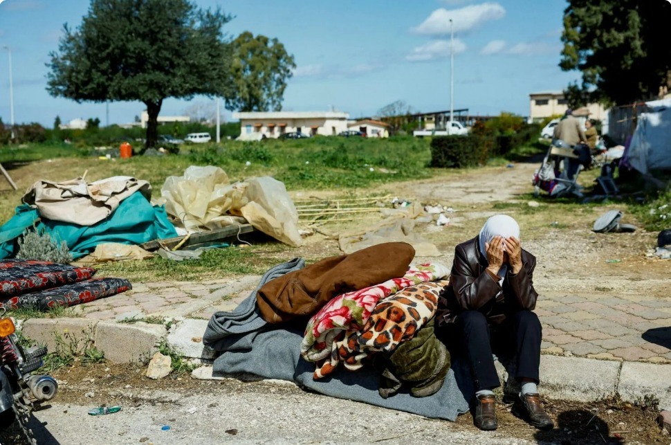 Despite recurring killings in areas such as Homs, effective state investigations remain rare.