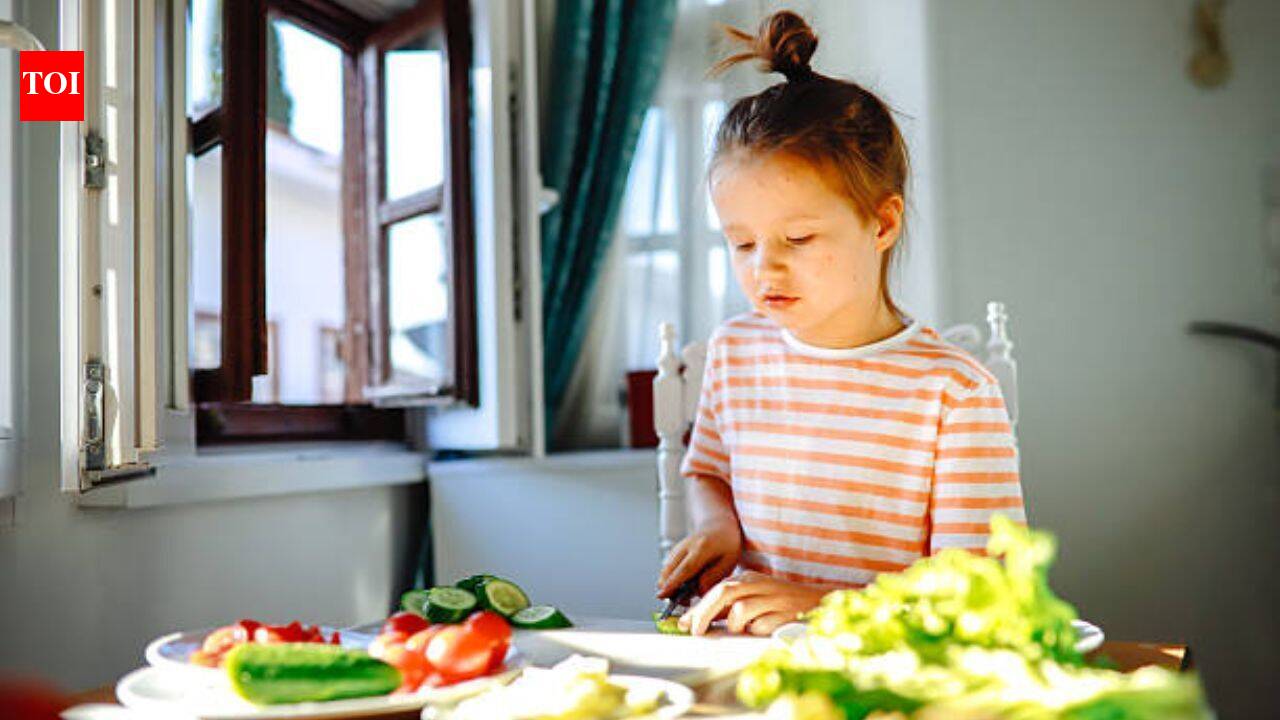 Jeff Bezos and his wife allowed their kids to play with knives at the age of 4: Why ‘resourcefulness’ in kids needs to be inculcated early