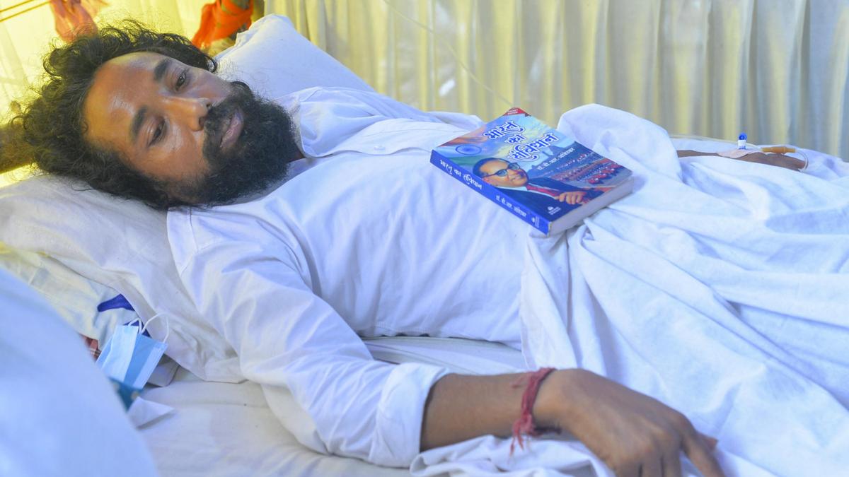 Jharkhand exam stir: Government to hold fresh talks; health of student leader on fast deteriorates