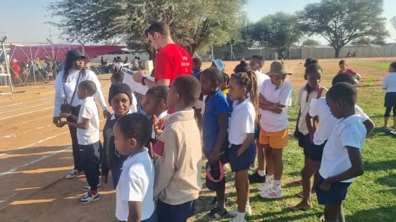 Karibib ta longekidha esiku lyokumatuka