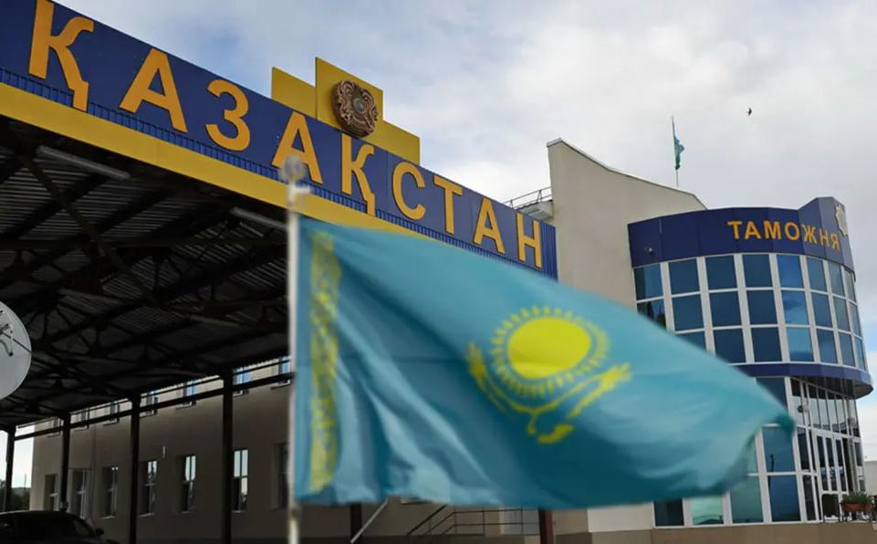 Kazakhstan considers paid electronic entry permits for foreigners