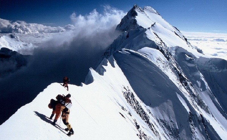 Kyrgyzstan to introduce permits for climbers attempting seven-thousand-meter peaks