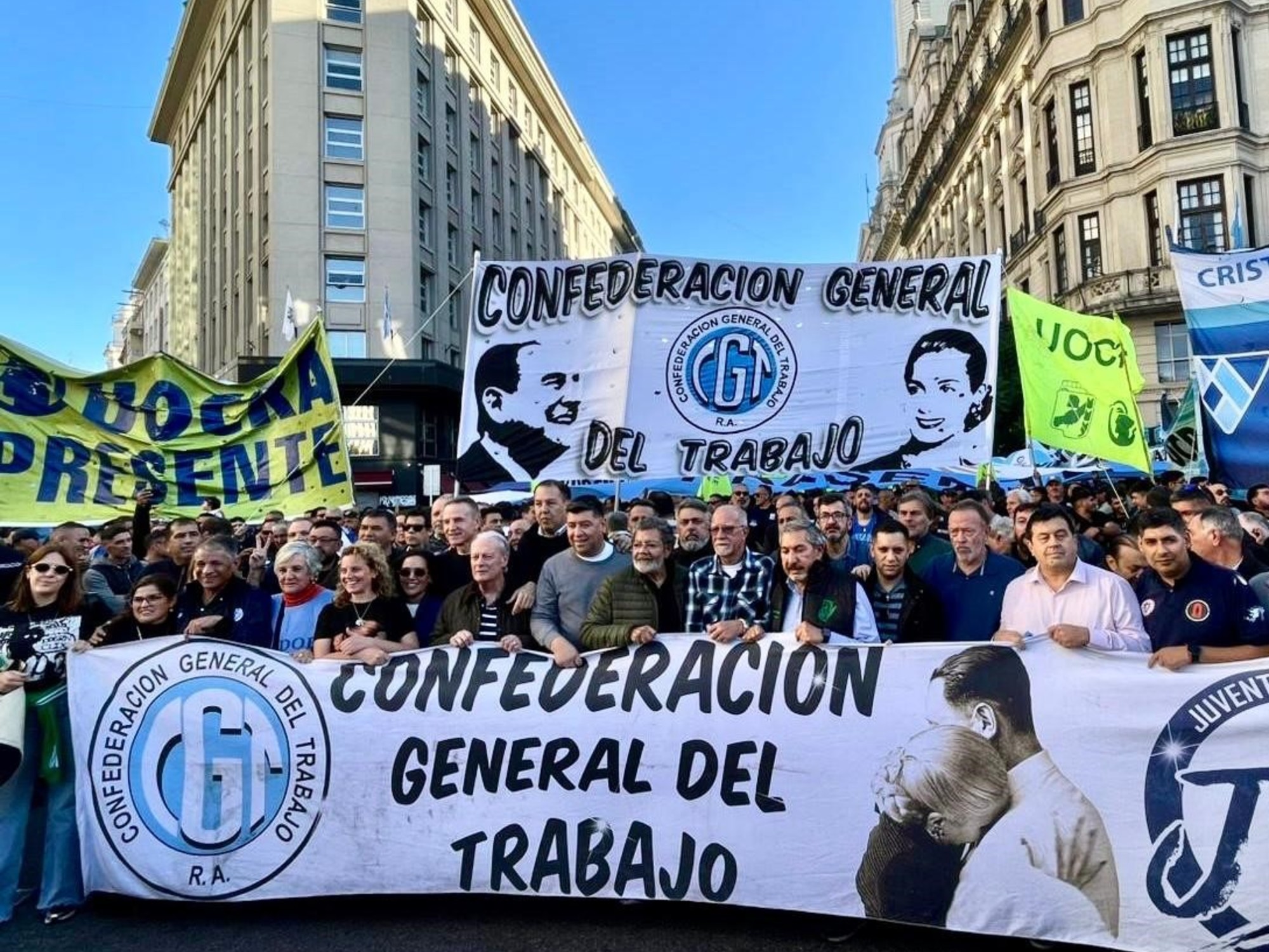 La CGT busca liderar el reclamo de los deudores y prepara una marcha al Ministerio de Economía