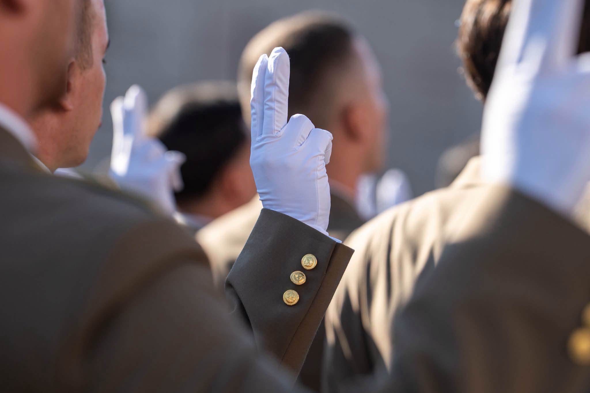 Magyar tells new officers: rank means nothing without honour