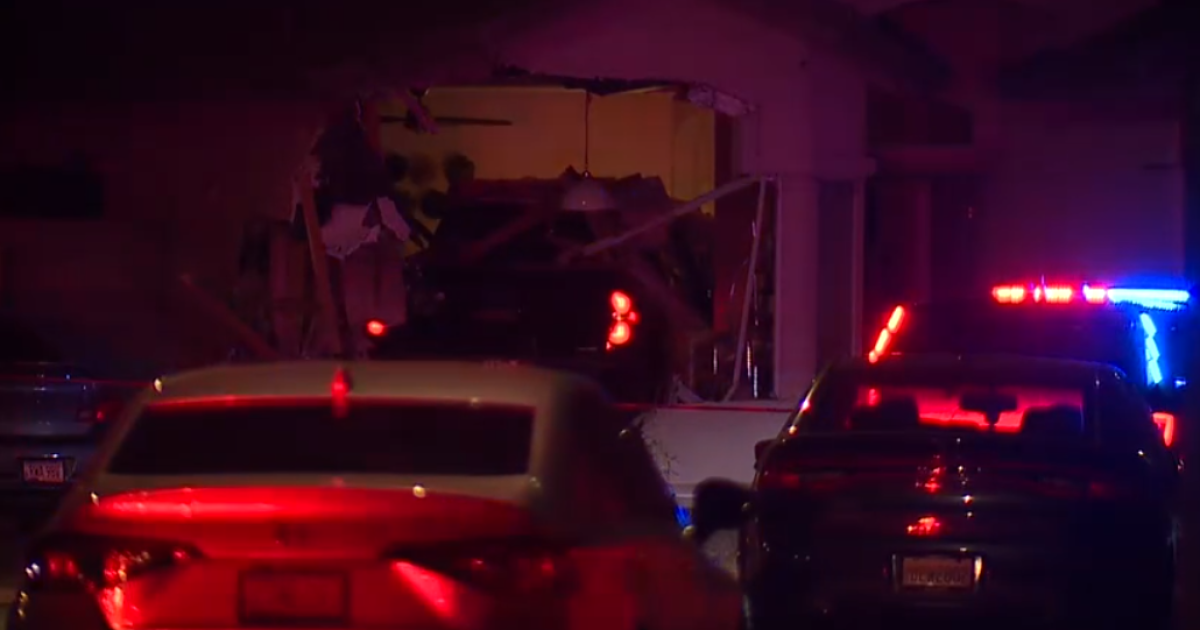 Man critically hurt after being shot and crashing into Avondale home
