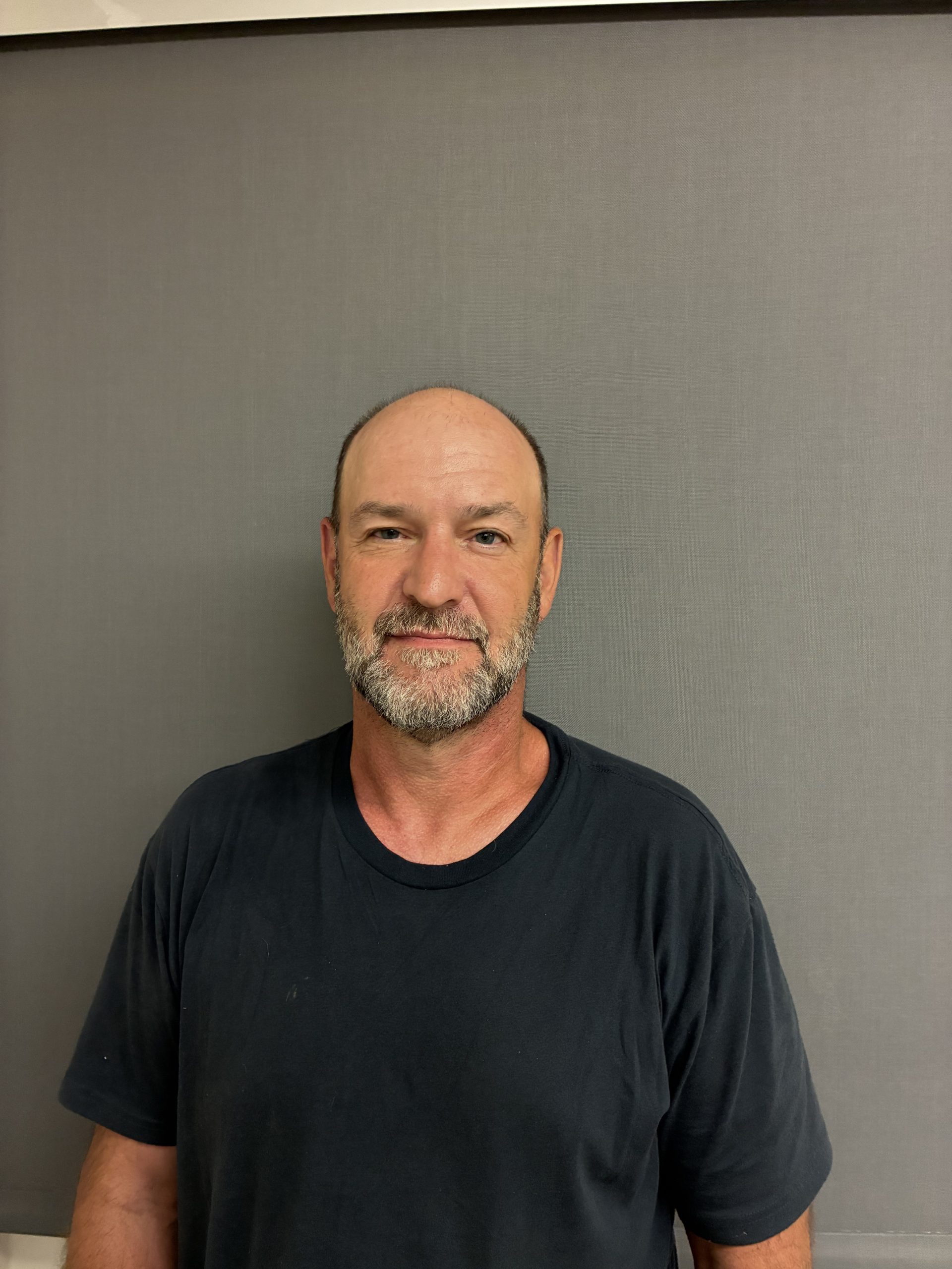 Man faces charges after knife threat at Lake Morey concert