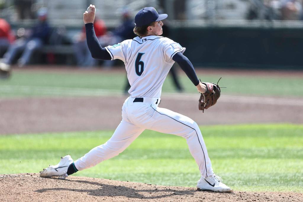 Mason Peters #6 of the Everett AquaSox pitches during the game against the Spokane Indians on Thursday, Aug. 13, 2026 in Everett, Washington. (Olivia Vanni / The Herald)