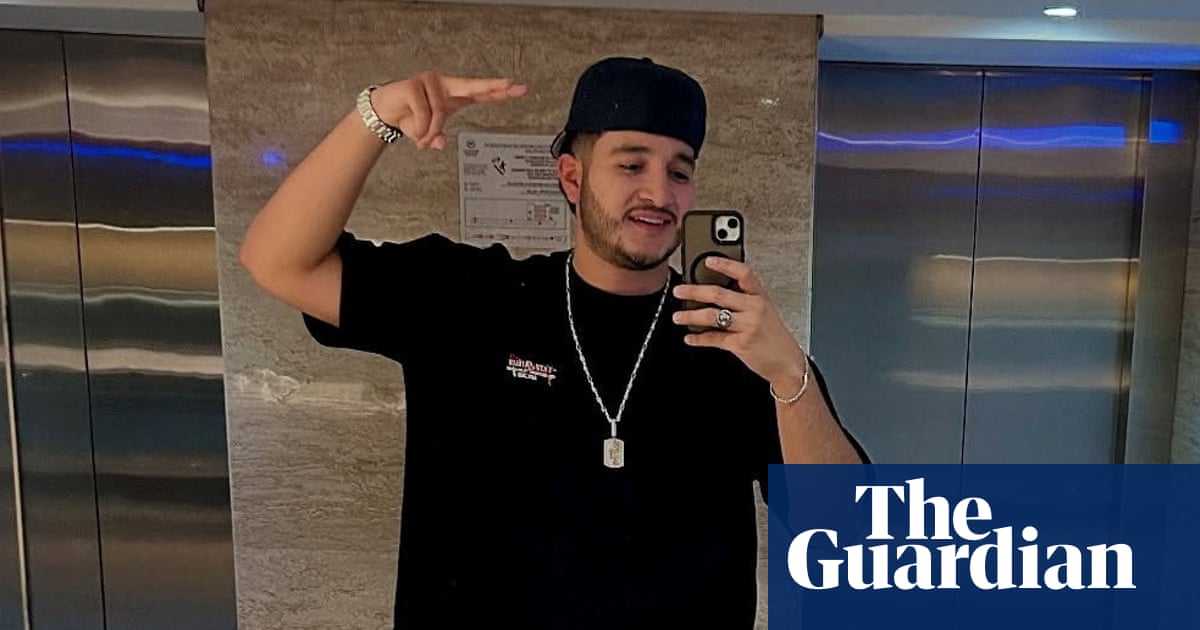 Mexican influencer shot dead while streaming live on social media | Mexico