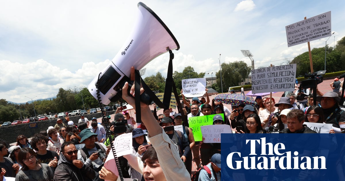 Mexico’s top university orders 58,000 students to resit entrance exam after suspected cheating | Mexico