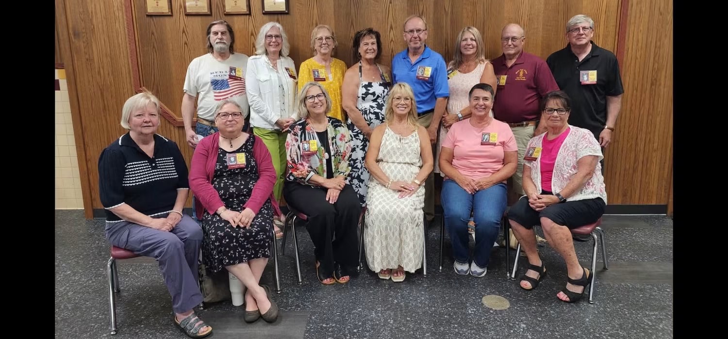 Minot High class holds 50-year reunion
